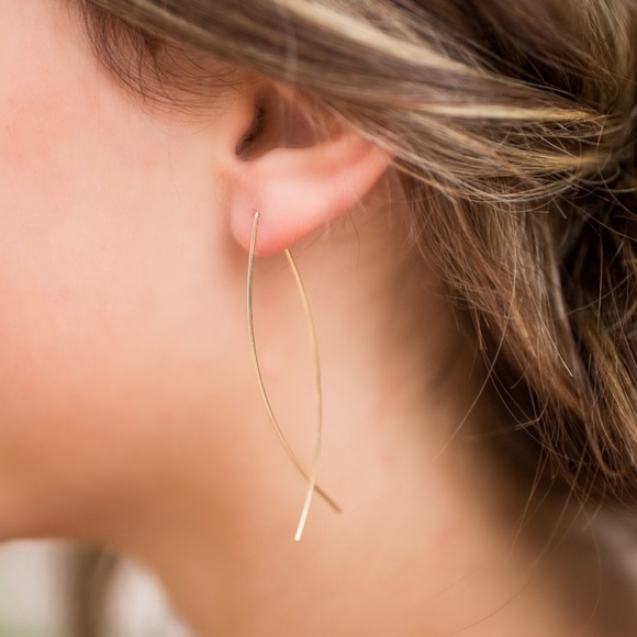 The Eryn - Simple Gold Threader Hoops - Picture 6 of 9